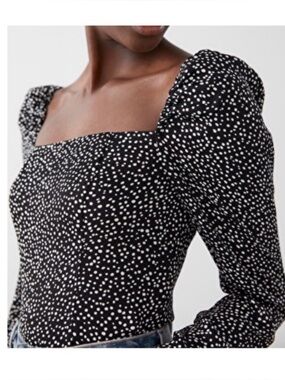 Cropped with Square Neck Top